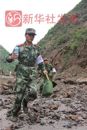 急行軍奔赴災(zāi)區(qū)的謝樵。