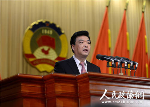 1月21日,中國人民政治協(xié)商會議北京市第十二屆委員會第三次會議在北京會議中心開幕,北京市政協(xié)主席吉林作《中國人民政治協(xié)商會議北京市第十二屆委員會常務(wù)委員會工作報告》1