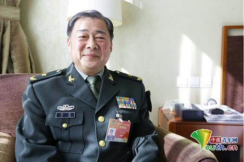 全國(guó)政協(xié)委員，解放軍裝備學(xué)院原副院長(zhǎng)劉建。記者 張炎良 攝