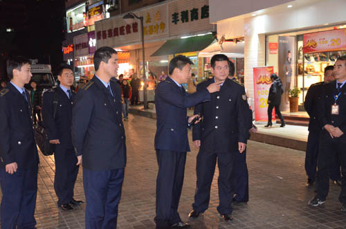 國務院：歸并執(zhí)法隊伍 城管協(xié)管人數(shù)禁超在編人員