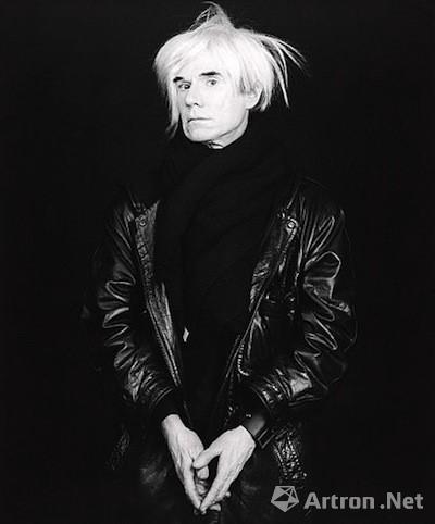 Robert Mapplethorpe 《Andy Warhol 》(1987)，2006年拍得64.32萬美元。