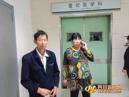 裸體小伙凌晨搶車飛馳 撞翻面包車致2人重傷(圖)