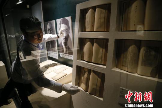 莎士比亞、拜倫等英國文學巨匠手稿首次在華展出