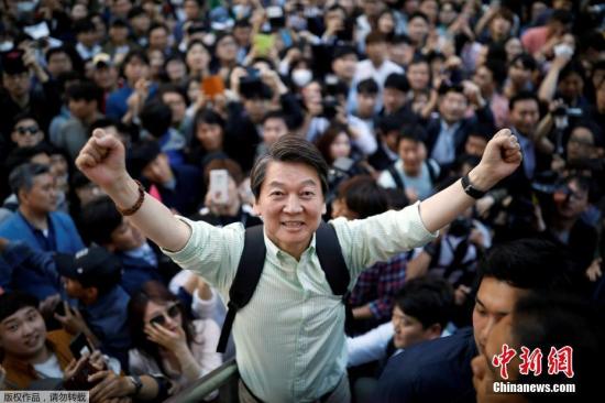 當(dāng)?shù)貢r間5月8日，在韓國大邱舉行的競選集會上，國民之黨候選人安哲秀將呼吁選民支持。