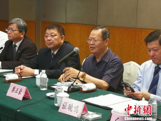 會臺灣律師代表對大陸司法行政部門為推動臺灣中青年法律人才來大陸考試實習(xí)從業(yè)、融入大陸經(jīng)濟社會發(fā)展所做的真誠努力表示感謝?！≤窡?攝