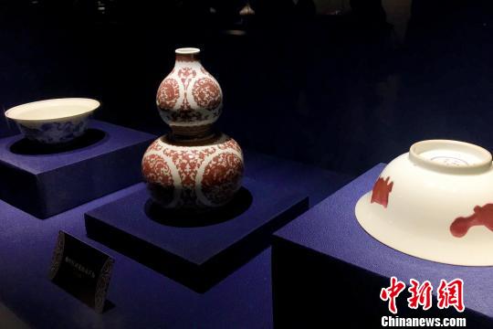 “明韻清風(fēng)——景德鎮(zhèn)窯皇家瓷器藝術(shù)展”10日在安徽合肥開展。此次展覽共展出130余件(套)明清時期景德鎮(zhèn)窯瓷器?！垙?攝