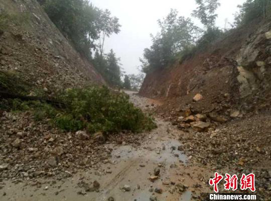 圖為商洛發(fā)生暴雨洪澇災(zāi)害。　萬濤 攝