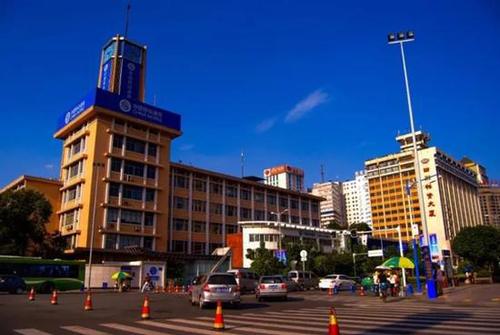 中國(guó)第一高樓有望建在成都：建筑高度擬定為677米