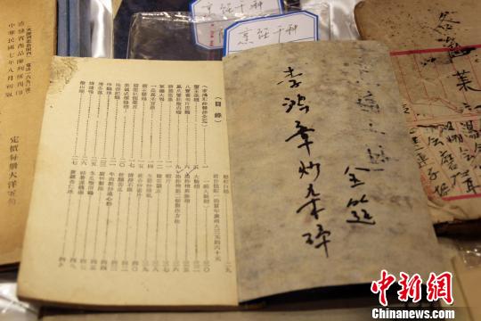 《烹飪千種》一書中，有“李鴻章炒雜碎”等直隸官府菜的烹飪方法?！∮诳×?攝