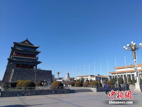 資料圖：北京的藍(lán)天。<a target='_blank' href='http://www.chinanews.com/' >中新網(wǎng)</a>記者 張尼 攝