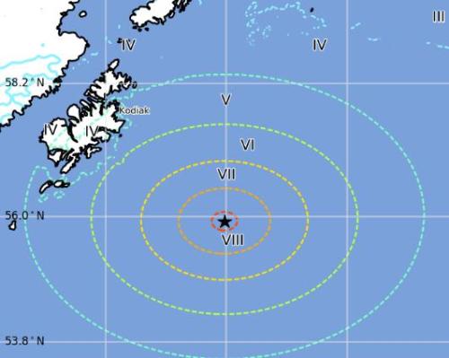 阿拉斯加地震可能波及的范圍示意圖。來(lái)源：美國(guó)地質(zhì)勘探局網(wǎng)站截圖。