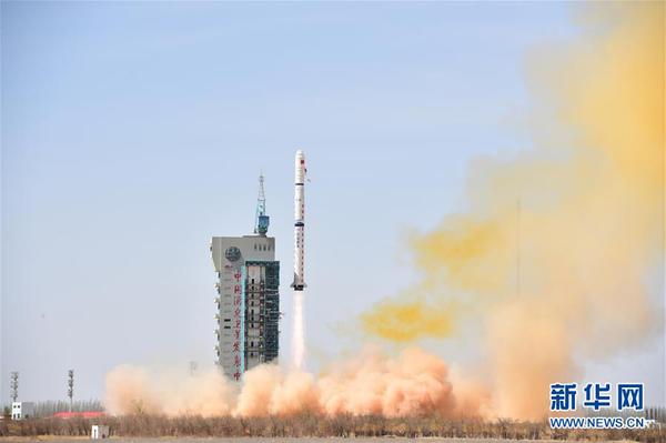4月10日12時25分，我國在酒泉衛(wèi)星發(fā)射中心用長征四號丙運載火箭，成功將遙感三十一號01組衛(wèi)星和微納技術(shù)試驗衛(wèi)星發(fā)射升空，衛(wèi)星進入預(yù)定軌道。