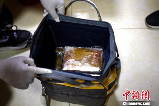 查獲的毒品海洛因?！钭姹?攝