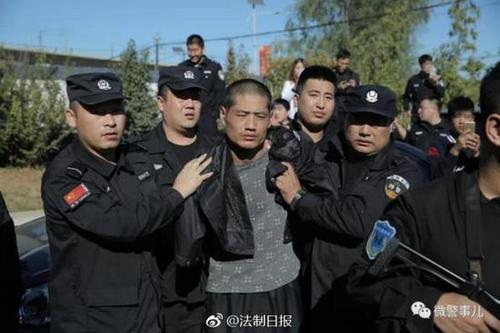 畫(huà)面曝光！遼寧2名越獄逃犯于河北遼寧交界處被抓