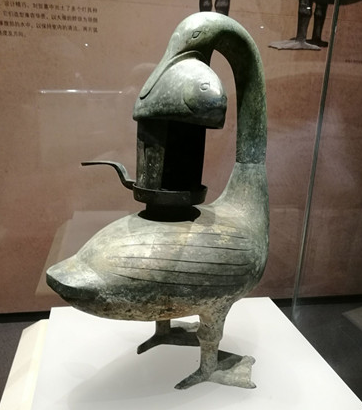 “驚世大發(fā)現(xiàn)——南昌漢代?；韬顕?guó)出土成果展”展覽現(xiàn)場(chǎng)