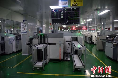 資料圖：智能工廠物流系統(tǒng)。<a target='_blank' href='http://www.chinanews.com/'>中新社</a>記者 孫自法 攝