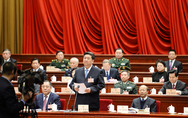 2、1月25日上午，中國(guó)人民政治協(xié)商會(huì)議內(nèi)蒙古自治區(qū)第十二屆委員會(huì)第二次會(huì)議在內(nèi)蒙古人民會(huì)堂開(kāi)幕，羅志虎主持開(kāi)幕大會(huì)。