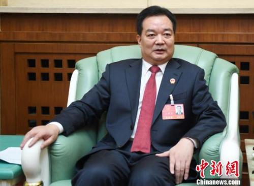 資料圖：2017年1月，時任長春市委書記王君正接受<a target='_blank' href='http://www.chinanews.com/' >中新網(wǎng)</a>記者采訪?！埇?攝