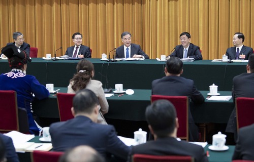 3月5日，中共中央政治局常委、全國政協(xié)主席汪洋參加十三屆全國人大二次會議四川代表團(tuán)的審議。新華社記者 李濤 攝