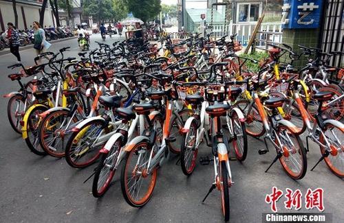 資料圖：江西南昌一共享單車停放點。 <a target='_blank' href='http://www.chinanews.com/'>中新社</a>記者 劉占昆