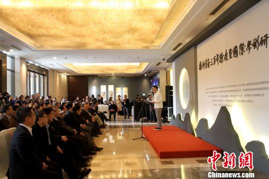 江蘇“揚(yáng)州書(shū)畫(huà)三百年特展”：再現(xiàn)清代“大滌草堂”場(chǎng)景