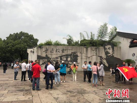 圖為魯迅故里景區(qū)?！№?xiàng)菁 攝