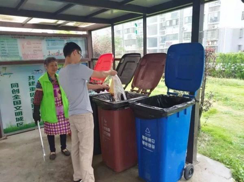 上海垃圾分類大考首日:有人高分 有人卻考糊了