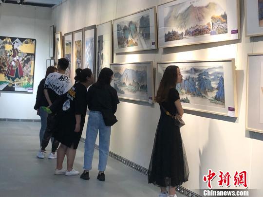 中蒙大學生設計藝術(shù)展開幕兩國5所高校740件作品參展