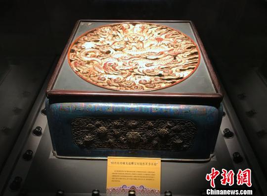 乾隆時期貯藏食品的冰箱?！∴囅?攝