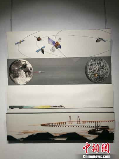 隨著時代發(fā)展，傳統(tǒng)的刺繡也與時俱進(jìn)地以一些熱點題材作為創(chuàng)作主題?！＄娚?攝