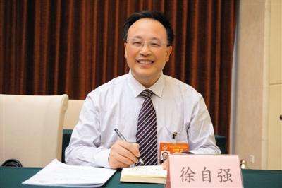 全國政協(xié)委員、湖南省郴州市第一人民醫(yī)院急診科主任徐自強