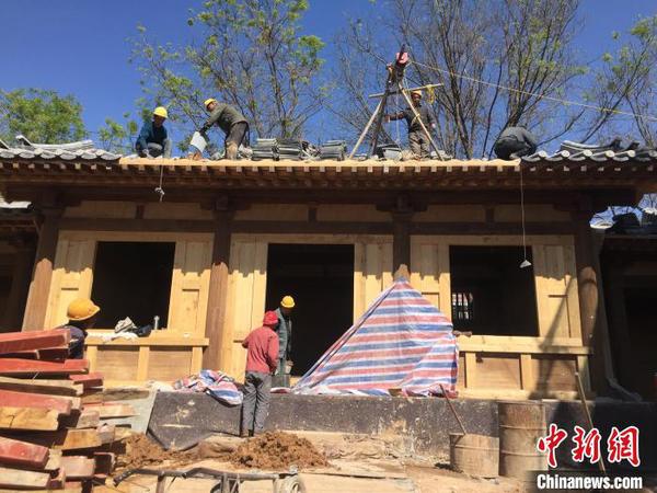 狄仁杰文化公園內(nèi)狄梁公祠、狄公故居兩處建筑群均還原唐朝風(fēng)格。　高瑞峰 攝