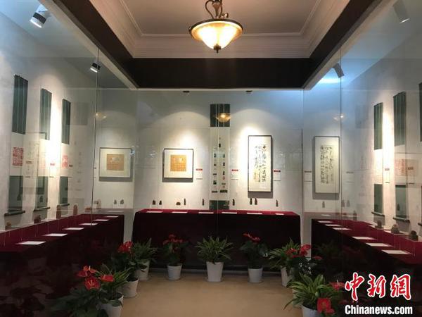 “西湖‘印’記篆刻藝術展”杭州開展呈現(xiàn)明代“西湖十景”