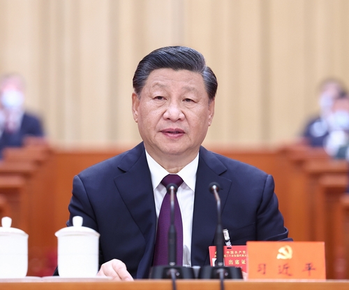 10月22日，中國共產(chǎn)黨第二十次全國代表大會在北京人民大會堂勝利閉幕。習(xí)近平同志主持大會。新華社記者 鞠鵬 攝
