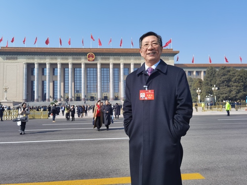 （兩會歸來話感受）姜耀東：“短、實、新”(4172438)-20240320102512
