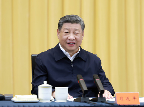 4月30日上午，中共中央總書記、國家主席、中央軍委主席習(xí)近平在上海主持召開部分省區(qū)市“十五五”時期經(jīng)濟社會發(fā)展座談會并發(fā)表重要講話。新華社記者 王曄 攝