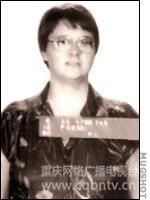 “日落大道”雌雄殺手——Carol Bundy &Douglas Daniel Clark 這對殺手是因其在洛杉磯日落大道上尋找受害者而得名。一人名叫Douglas Daniel Clark,是一名32歲的英俊鍋爐工。他的幫兇叫Carol Mary Bundy,是一名37歲的離婚母親。他們是在一起同居的情侶，他們也一起殺人。